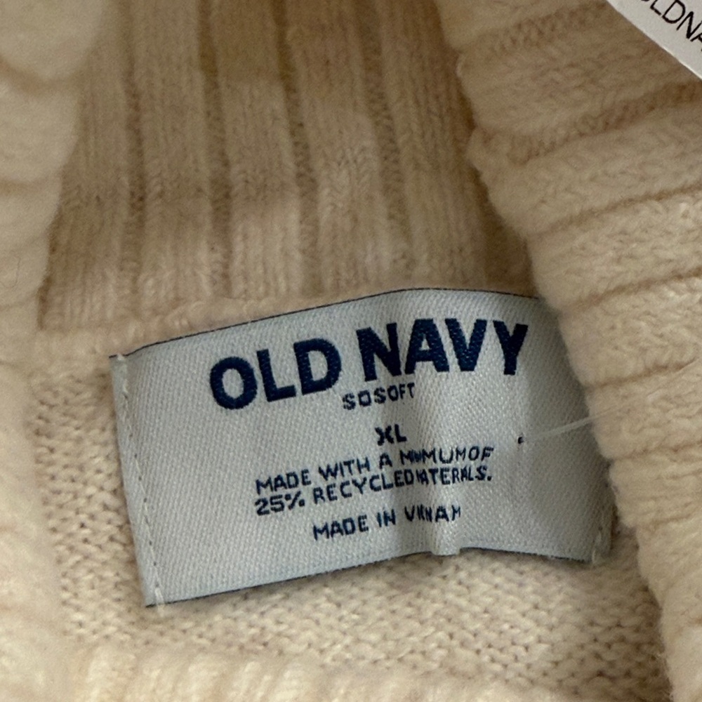Old Navy Chalk Heather SoSoft Turtleneck Sweater/NWT/XL - Picture 11 of 15